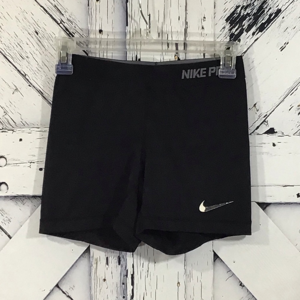 Nike Pro Compression Shorts 3” GUC - Picture 2 of 8